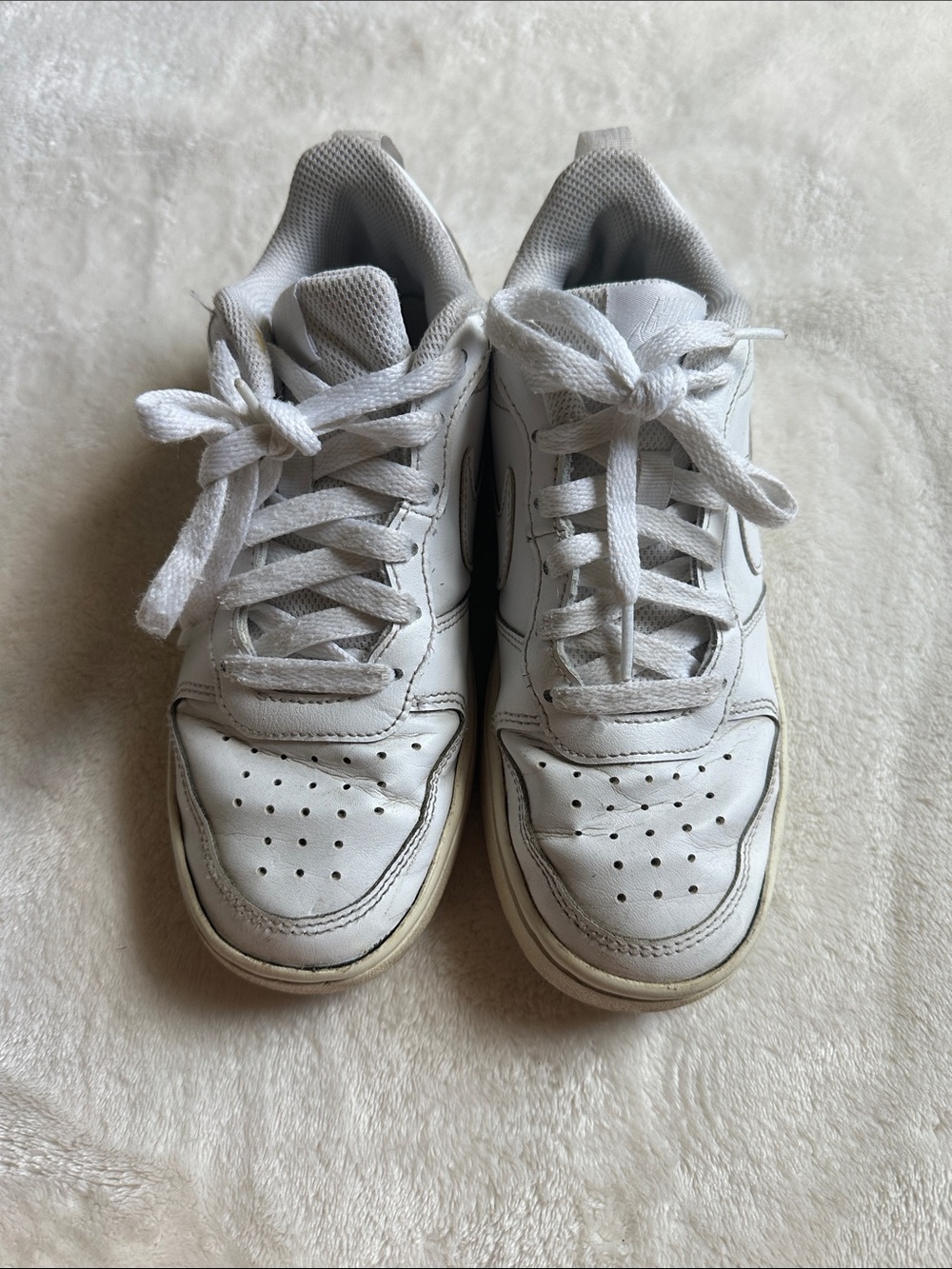 Nike White Kids Low-Top Sneakers